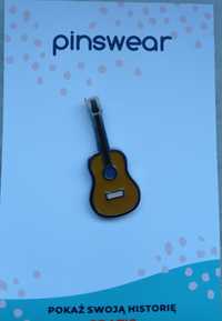 Przypinka pin Gitara od Pinswear