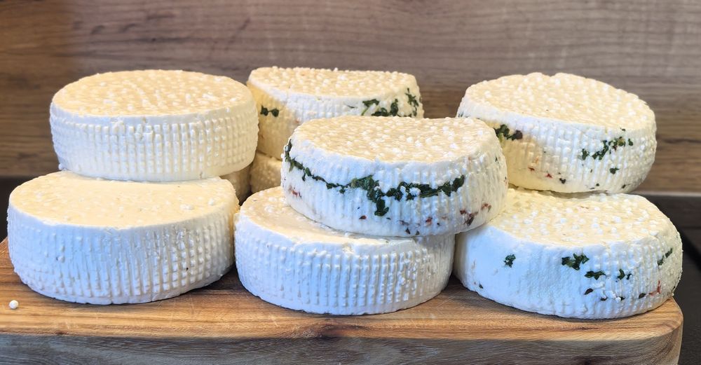 Sery serki podpuszczkowe różne rodzaje.