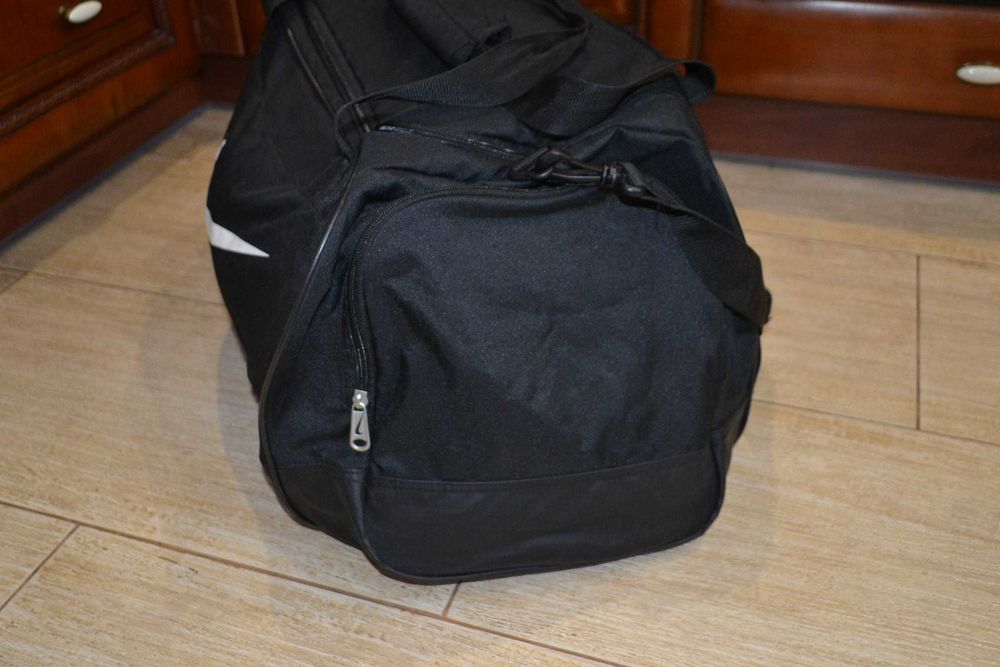 Nike сумка спортивная оригинал