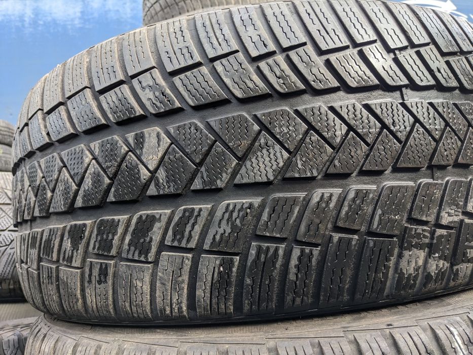 255/40R21 Vredestein 2019рік зима