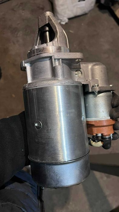 Стартер ЗІЛ 130 431410 і їх модифікацій.