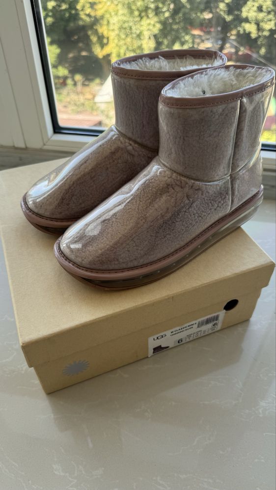 Жіночі водонепроникні уггі Ugg