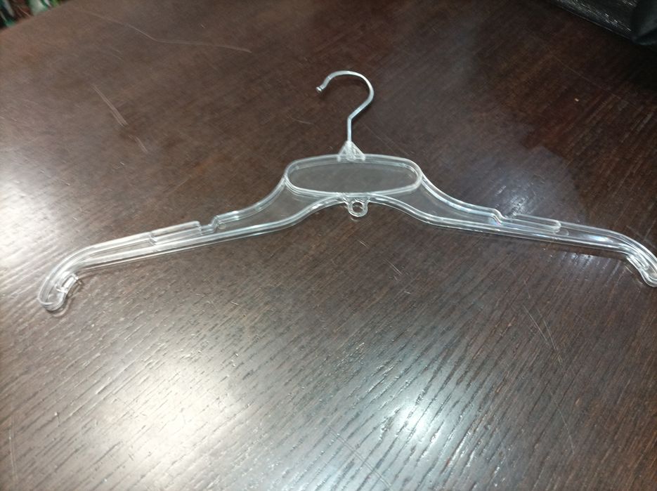 Wieszak na ubrania plastikowy 10 szt