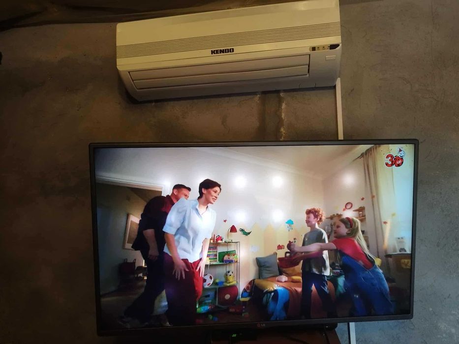 Sprzedam Telewizor 42 " LG