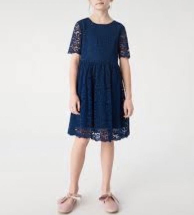Granatowa, koronkowa sukienka / reserved rozmiar 152