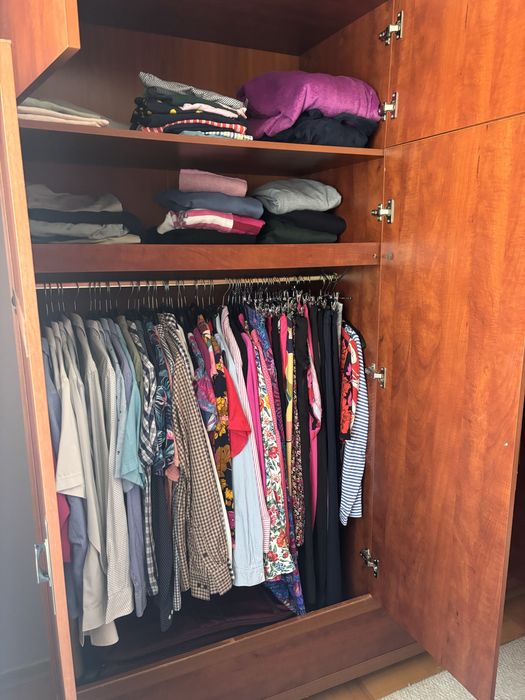 Komplet mebli VOX Imperium – szafa, komoda, półka i lampki do sypialni