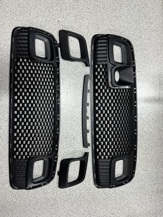 Накладка ресничка бампер Jeep Compass Trailhawk