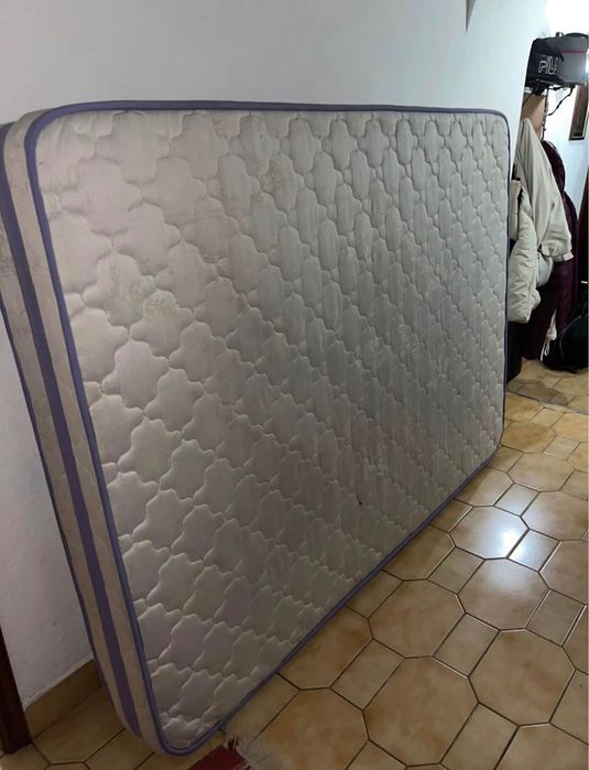 Colchão cama de casal molas forradas 1.30 por 1.80