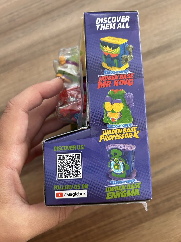 SuperThings Base Secreta Professor K + Exclusivos