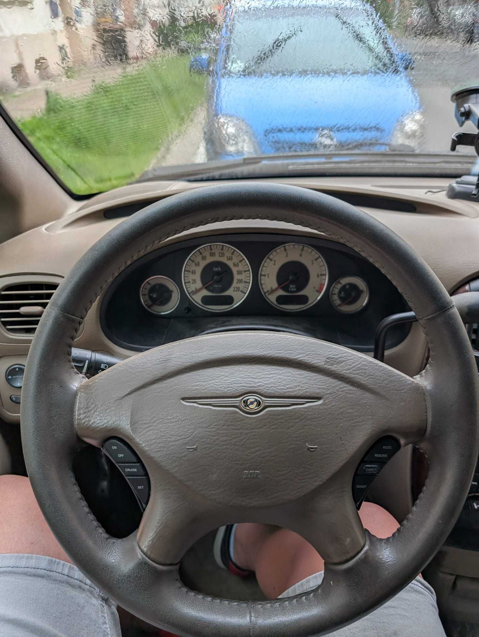 Chrysler Voyager 2002 3.3 174 KM,LPG, skóra, kiedyś był igłą, zamiana.