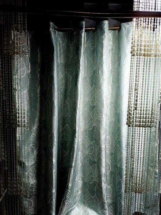 Люверсы.Штора-портьера.230см.ширина.185см.высота