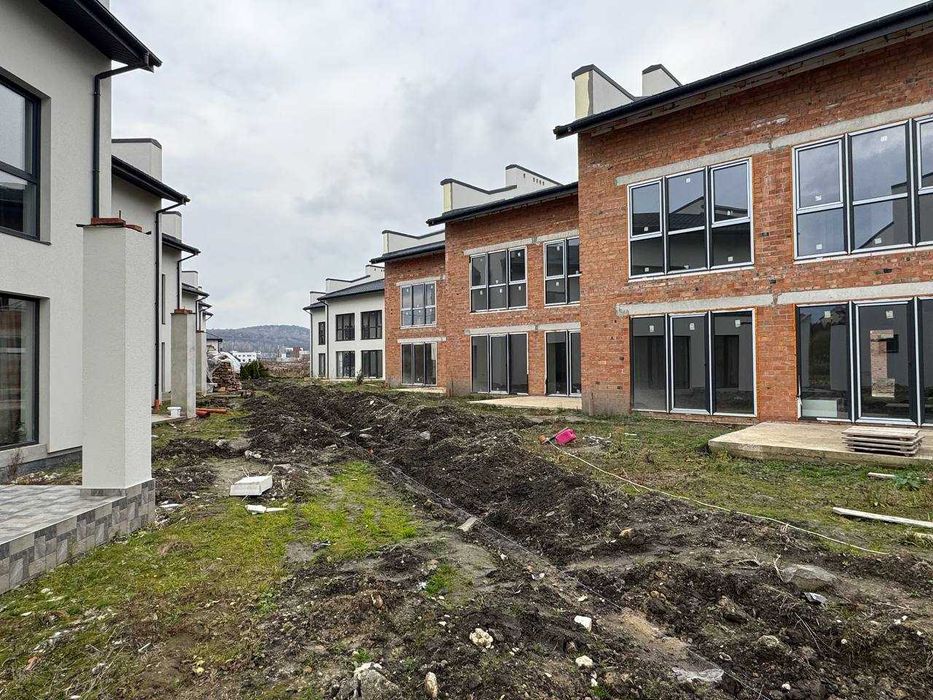 Будинок/Таунхаус/0 цикл/Малехів/Львівська область/Котедж БЕЗ комісії