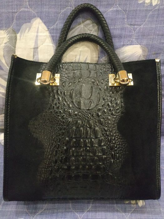 Шкіряна чорна сумка