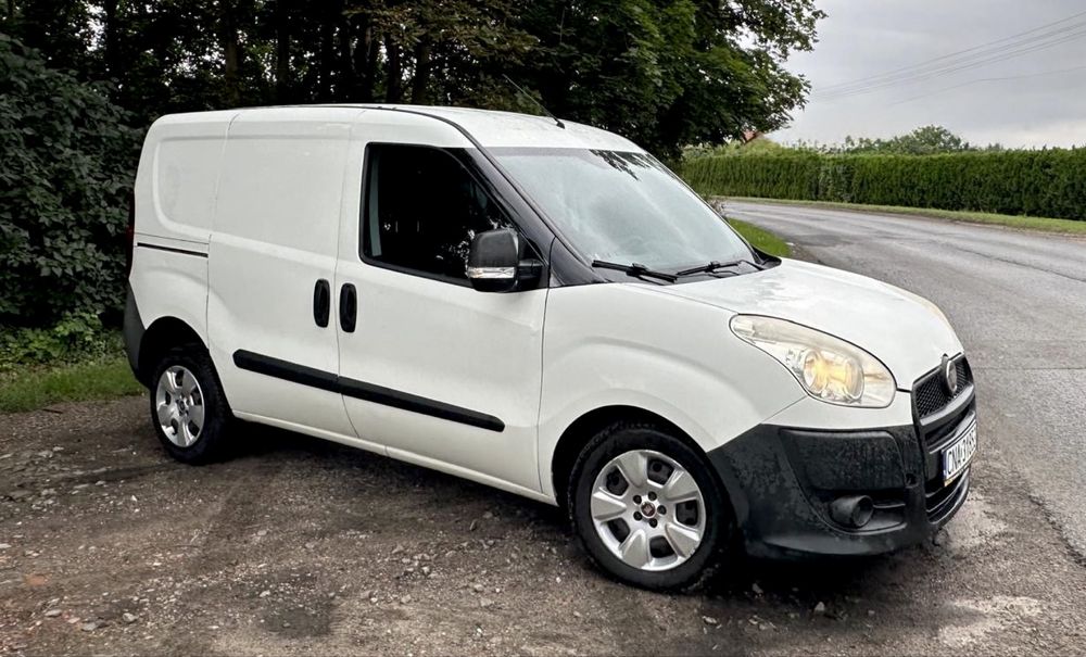 Fiat Doblo 1.3 Diesel. 2011 . 2miejsca. Klima. Nowe opony. Doinwestowa