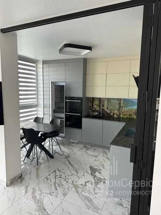 продам 3 кімн квартиру 107 м² з ремонтом ЖК Кампус Солом'янський