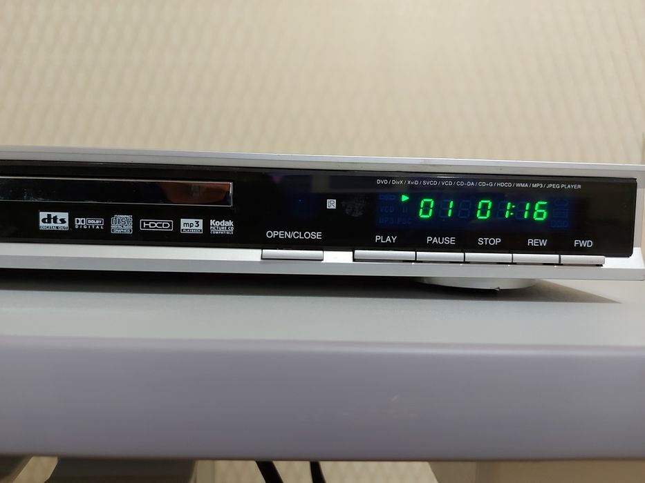 Продам ДВД-плеер фирмы BBK model NO. DV 521S