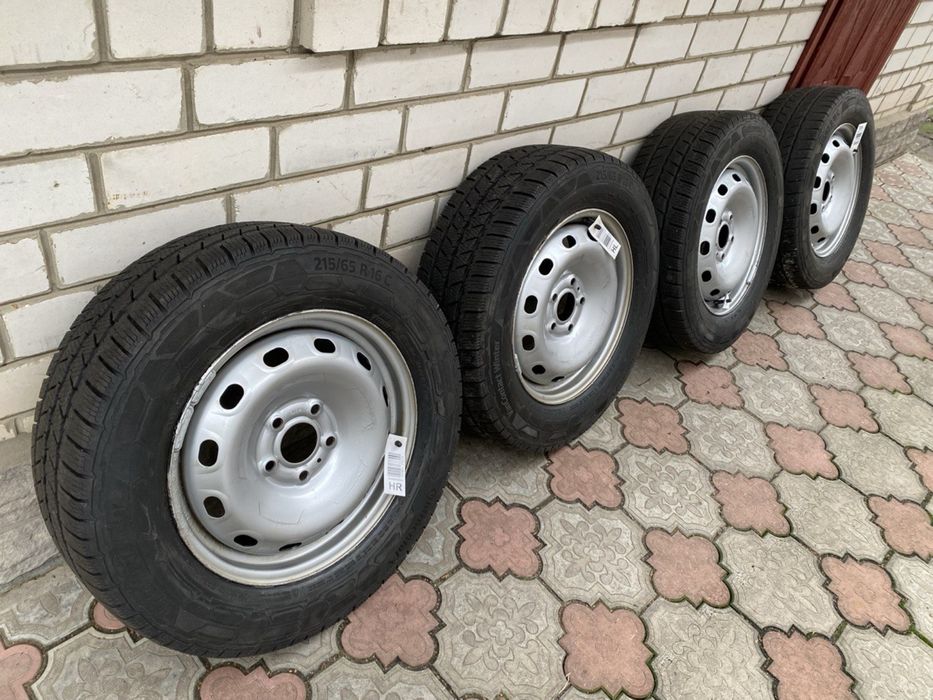 Диски рено трафик 5/114/3 R16 резина континенталь 215/65/16C