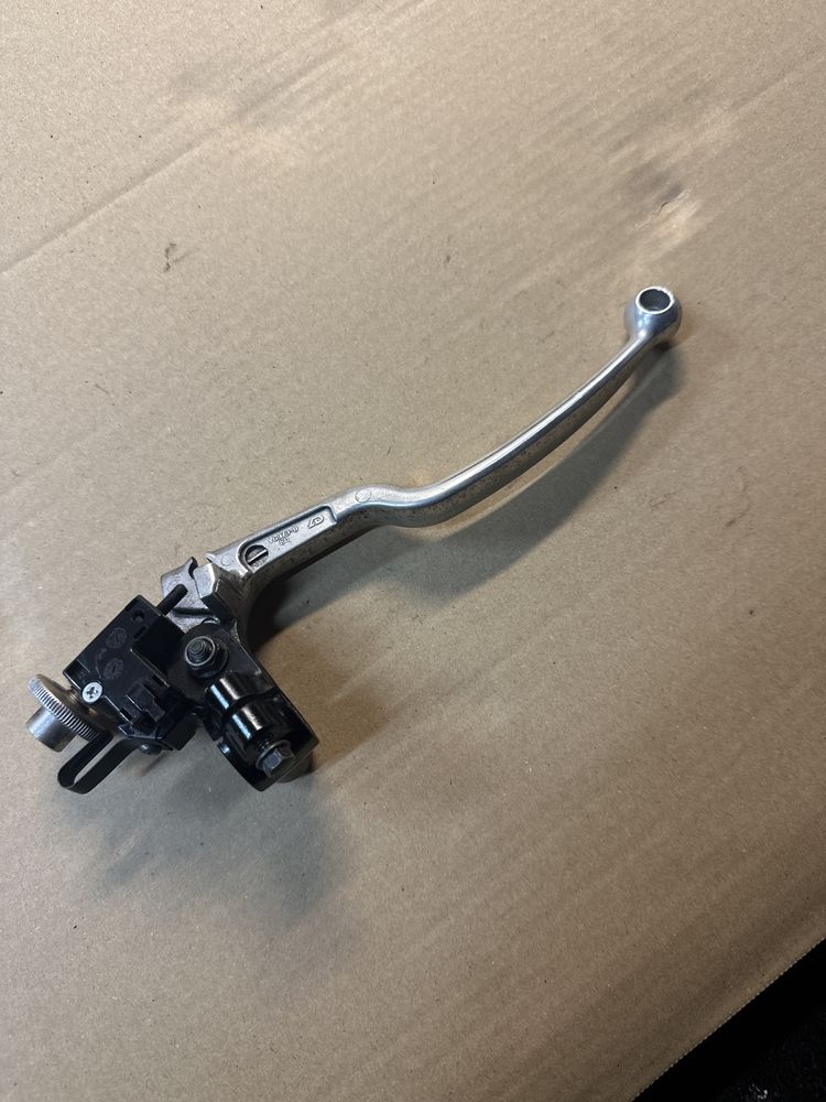 YAMAHA MT-07 TRACER 16-19 KLAMKA DŹWIGNIA Sprzęgła Mocowanie Czujnik