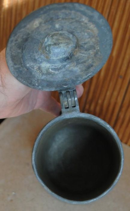 Кружка пивна оловяна антикварна більш 2л 1829г. Пивной бокал оловянный