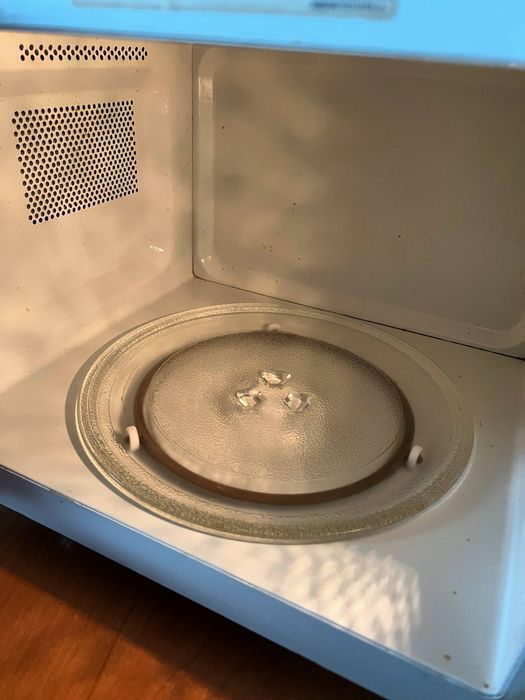 Микроволновка LG, в хорошому стані