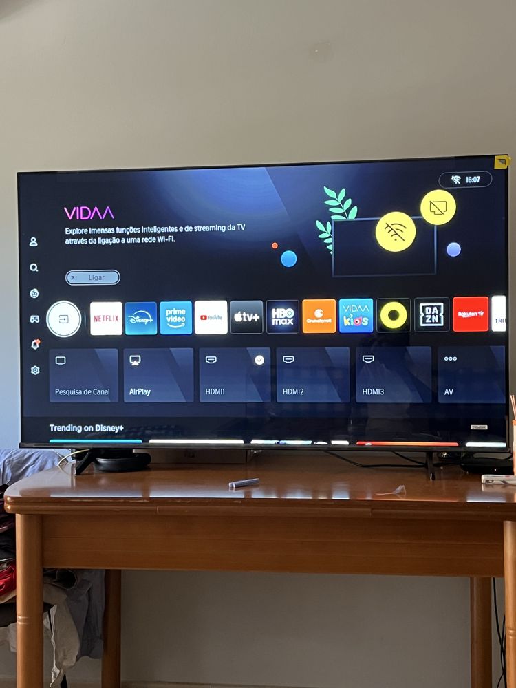 Tv hinsense 65 polegadas