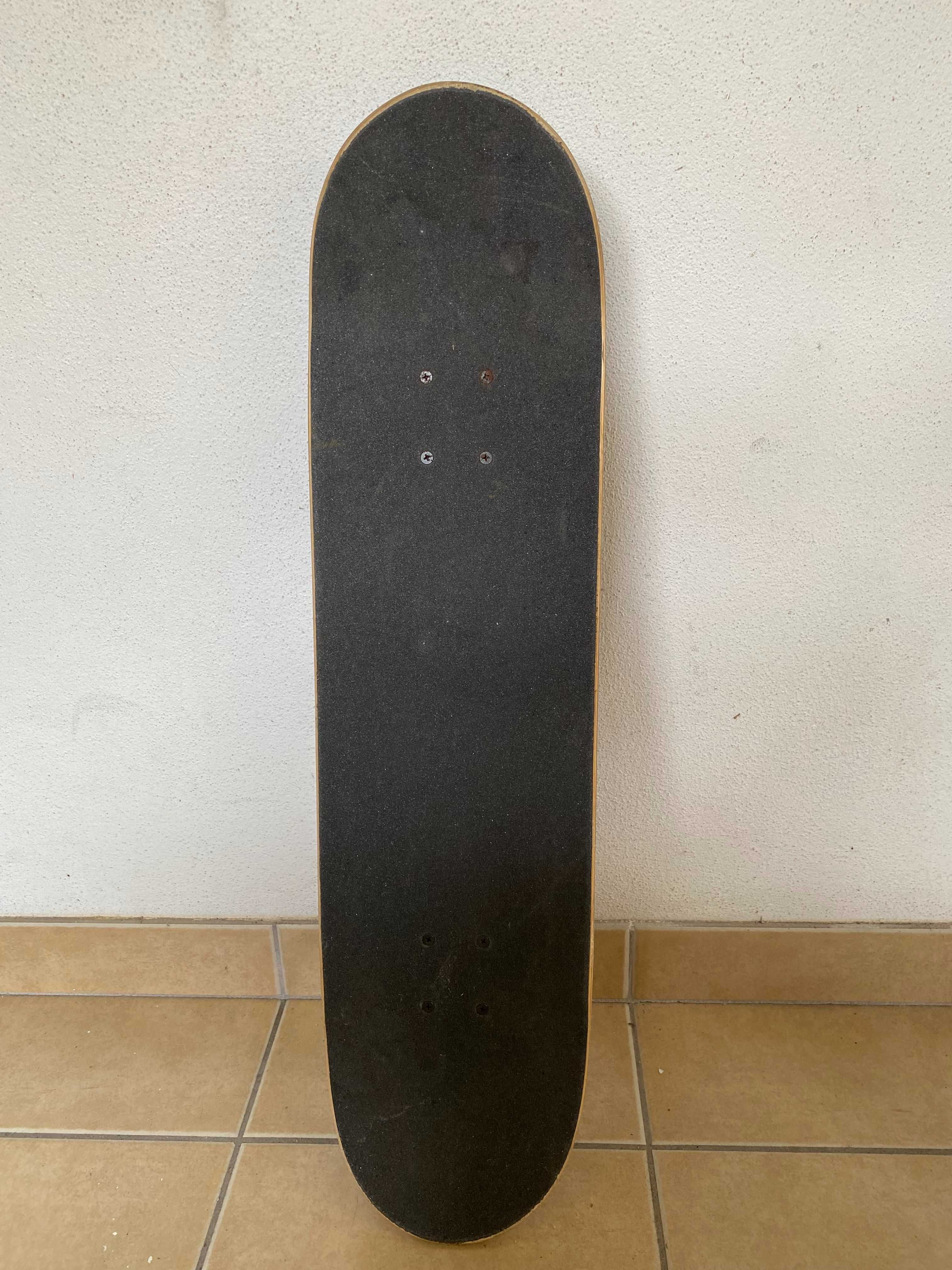 Skate da marca: Darkstar