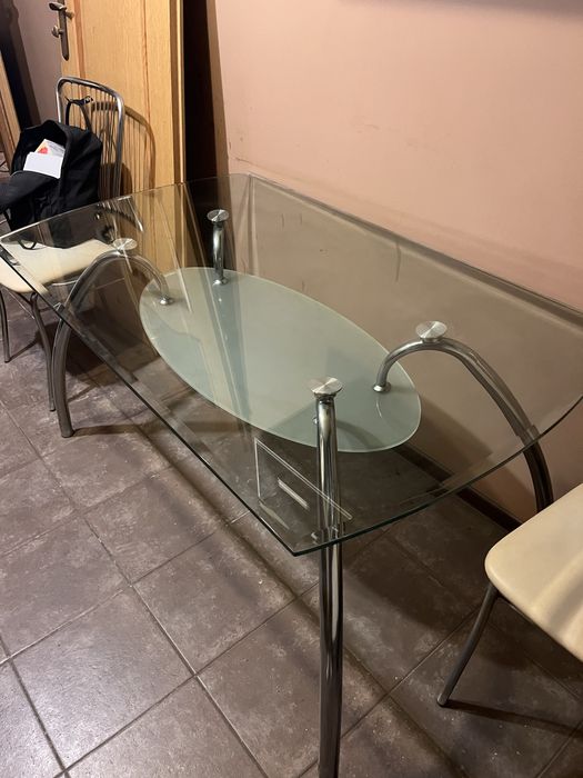 Stół szklany z 3 krzesłami