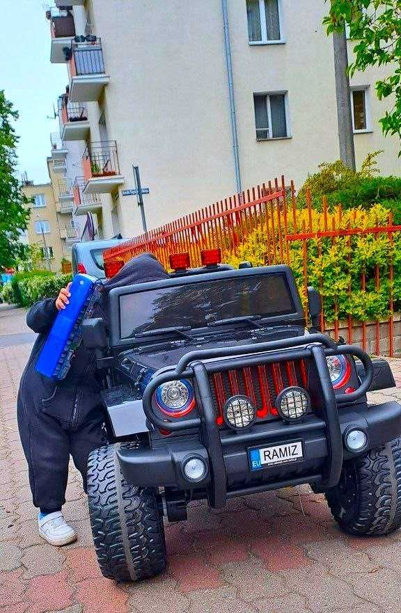 Auto na akumulator Monster Jeep 4x4 Czarny