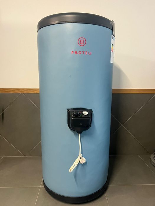 Termoacumulador de 300 litros com 2 serpentinas