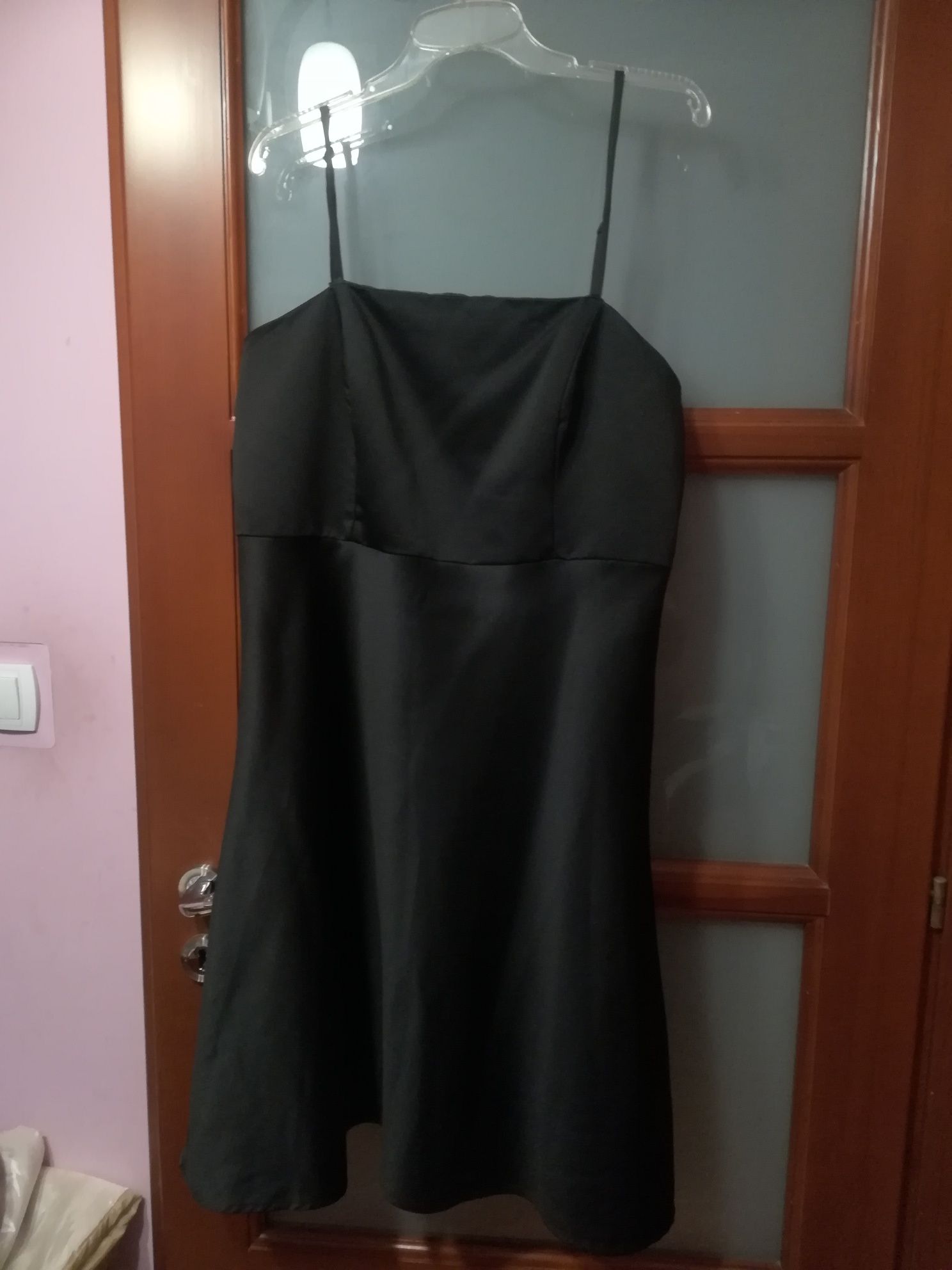 Sukienka czarna rozmiar 46