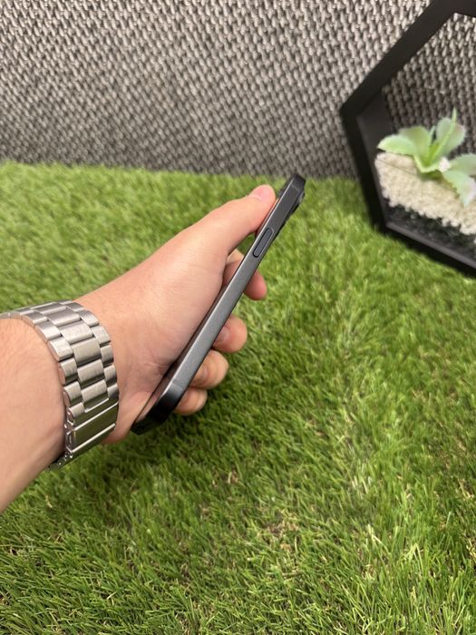 iPhone 15 256Gb АКБ 94% Space Black Айфон 15 256Гб чёрный