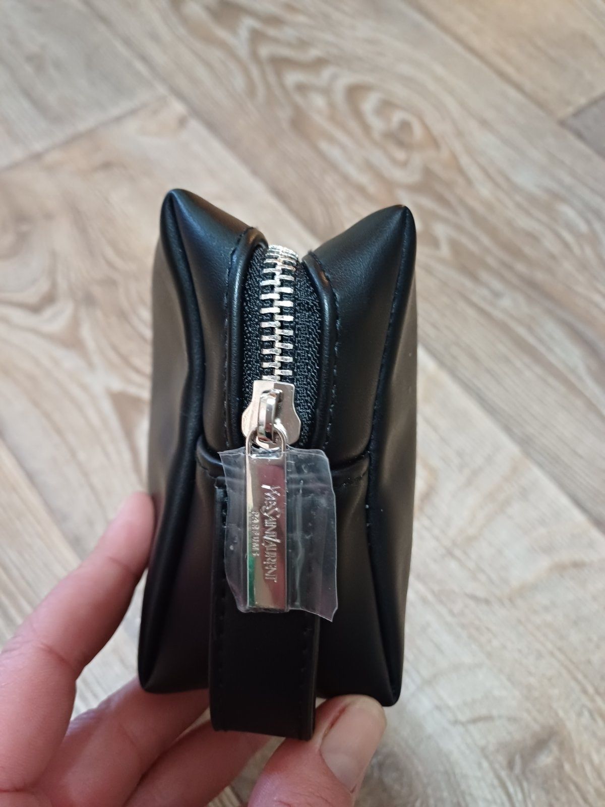 Saint Laurent Givenchy косметичка