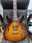 Guitarra Sire Larry Carlton H7