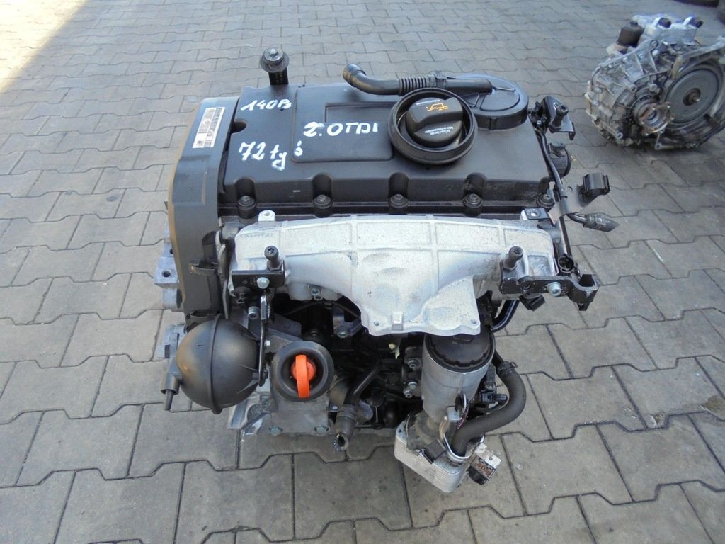 Двигун BKD VW Passat Golf Touran Skoda Octavia 2.0 tdi 16V 103 кВт 140