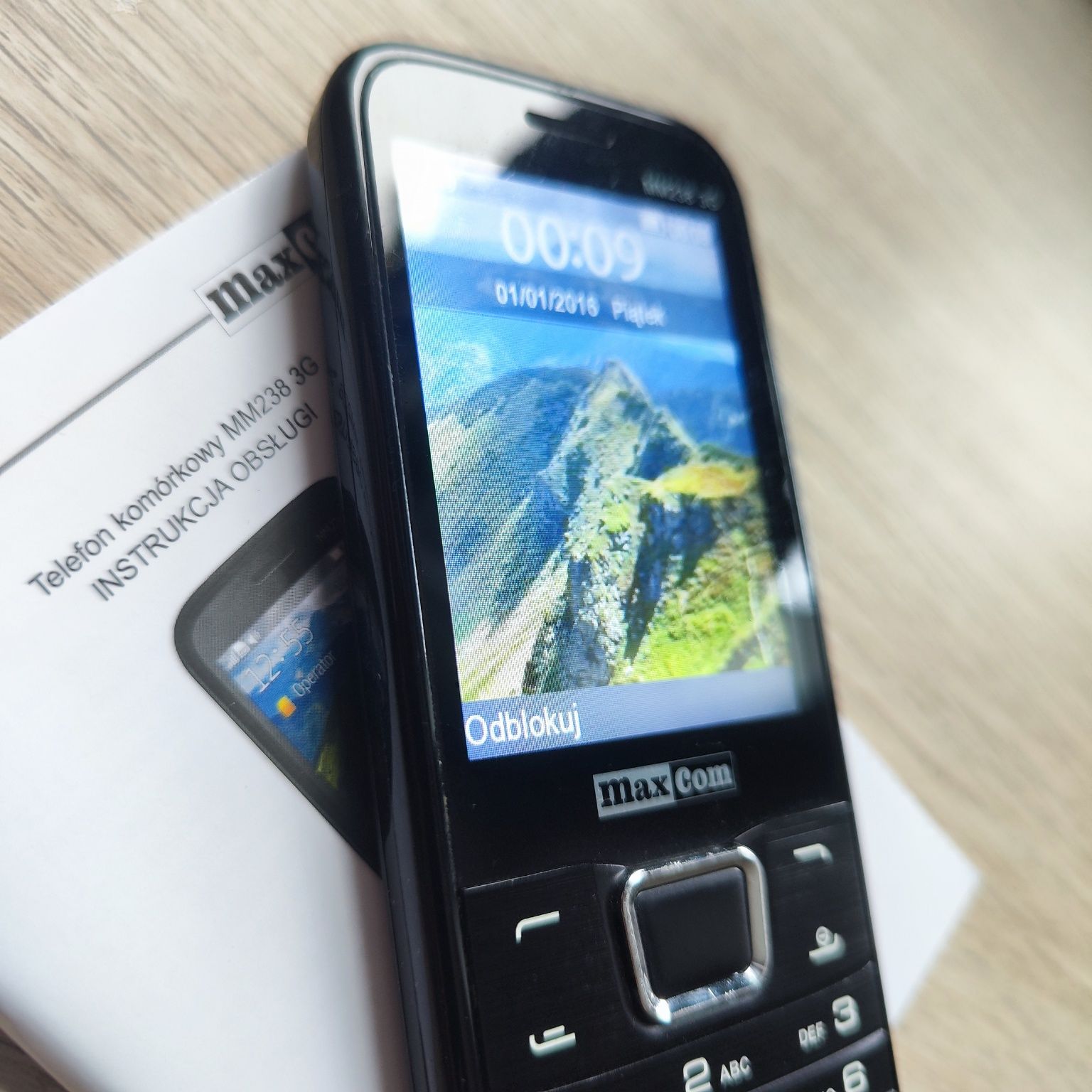 UŻYWANY telefon maxcom MM238 3G dla seniora dla starszych osób