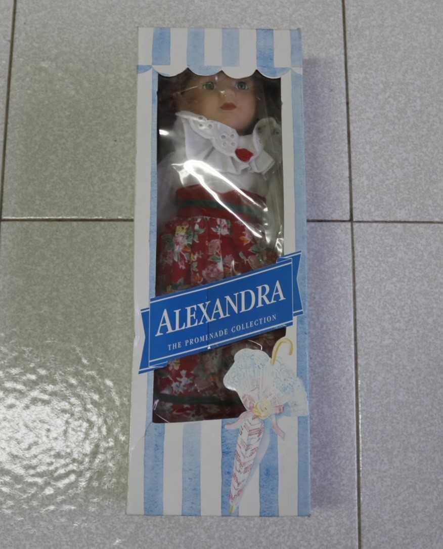 Bonecas de porcelana (pintadas à mão)