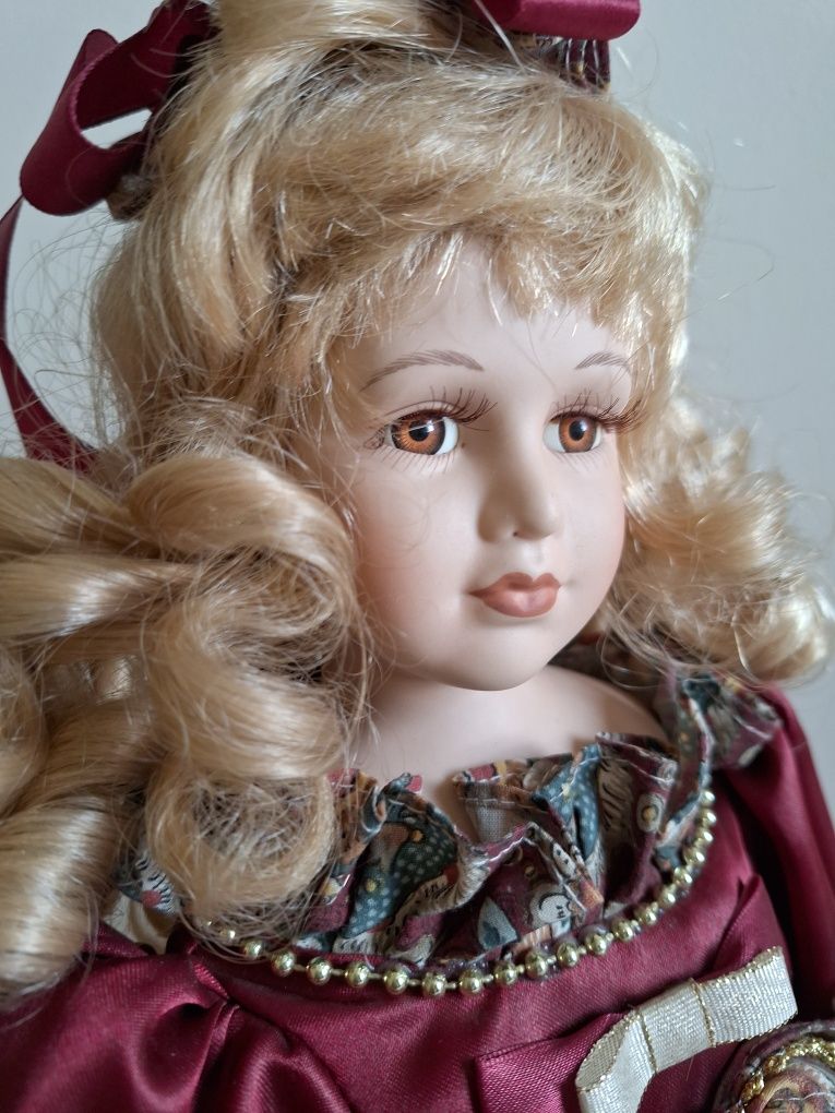 Фарфоровая кукла, ок.46см
