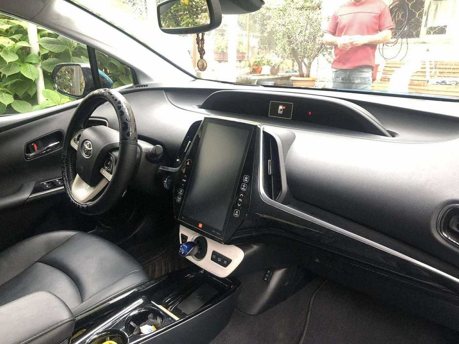 Toyota Prius Prime 2017 І покоління  1.8 Hybrid CVT Тойота Приус Прайм