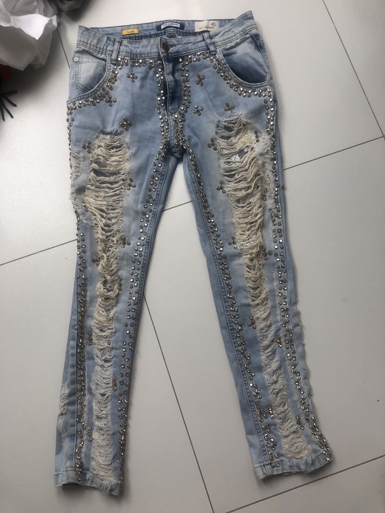 Biżuteryjne jeansy dshe Rozm 30 boyfriend luxe