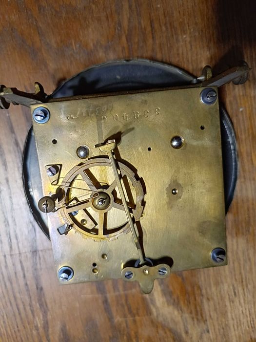 Ładny zegar wiszący-pelna płyta