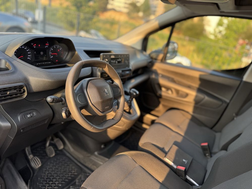 Peugeot Partner LONGA  3 LUGARES ** ÚNICO DONO**  IVA DEDUTIVEL INCLUI
