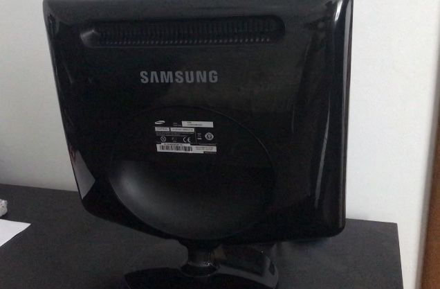 продам монітор телевізор Samsung SyncMaster 932b