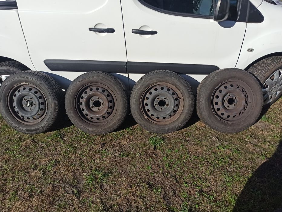 Felgi stalowe 15cali// kia.hyundai 114,3 //et44// szerokość 6j