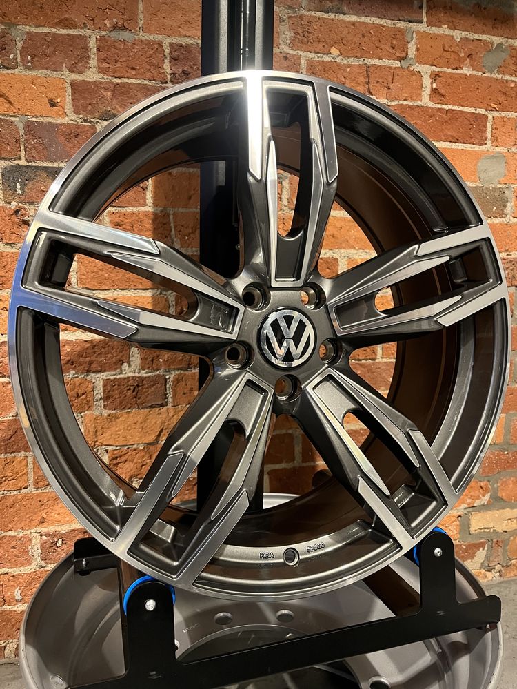 Alufelgi 20 VW Golf 8 Passat B8 Lift 5x112 Nowe Felgi