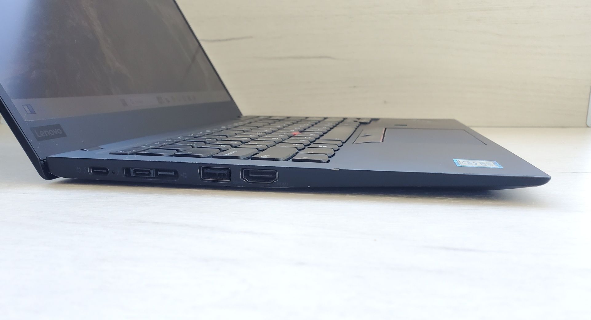 Lenovo Thinkpad X1 Carbon 6 gen 8GB 256 M.2 NVMe Windows 11 FullHD IPS