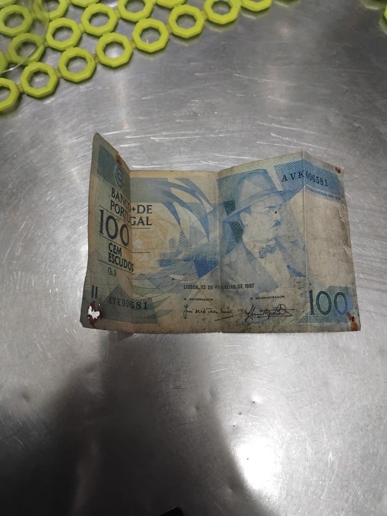 Nota cem escudos