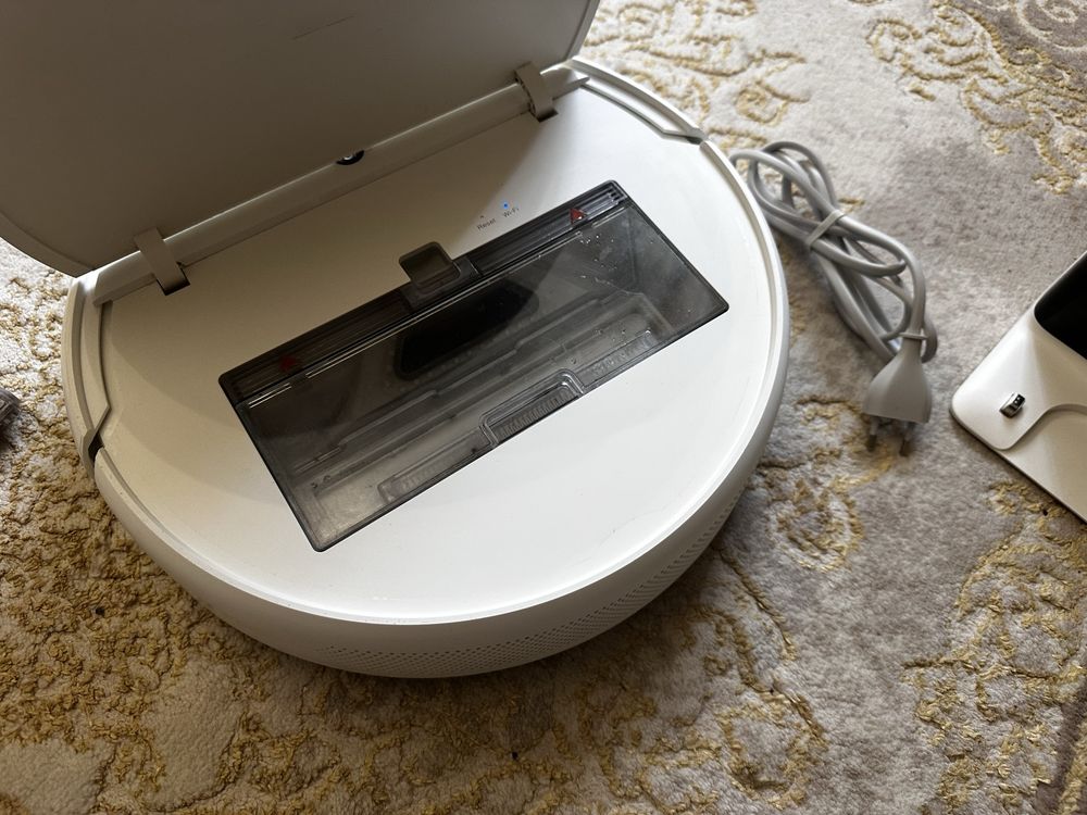 Миючий робот пилосос xiaomi robot vacuum mop c1