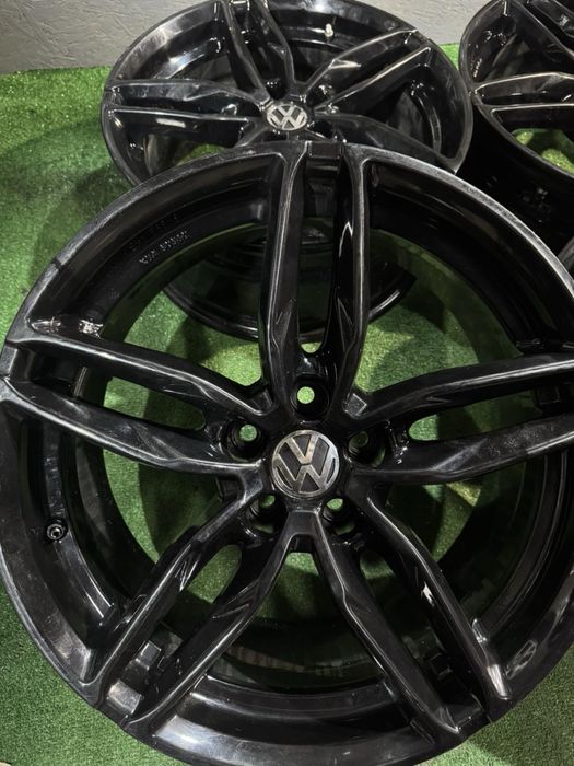 Диски Volkswagen Audi Skoda 5:112r19 комплект  диски оригінал б/у
