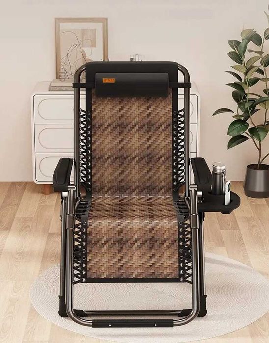 Розкладне крісло з ротангу шезлонг садовий Zero Gravity WCG S-9