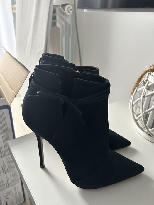 Botki ze skóry nowe Kazar